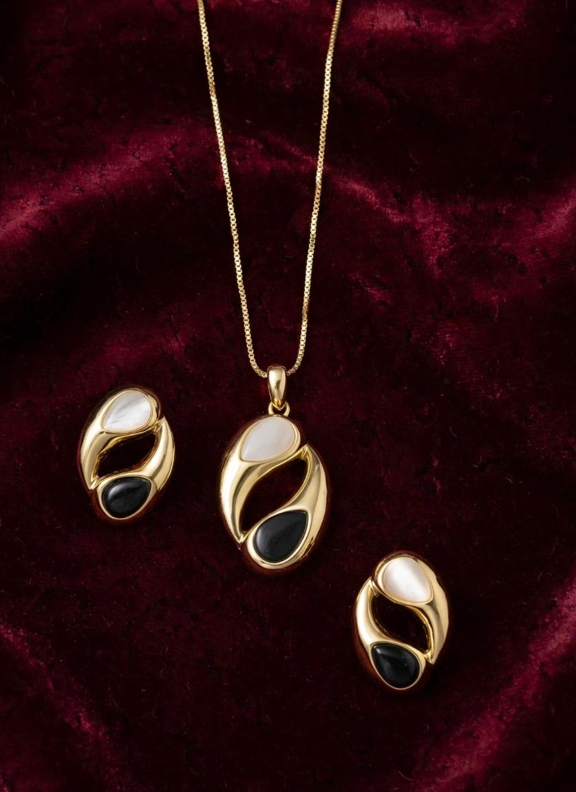DUAL STONE YIN YANG PENDANT SET