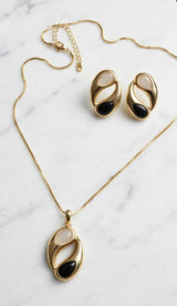 DUAL STONE YIN YANG PENDANT SET view 2