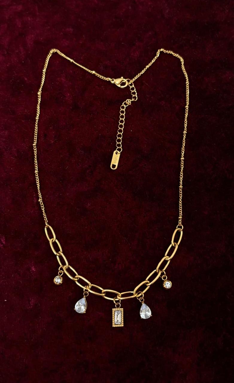 CHARM DROPLET NECKLACE