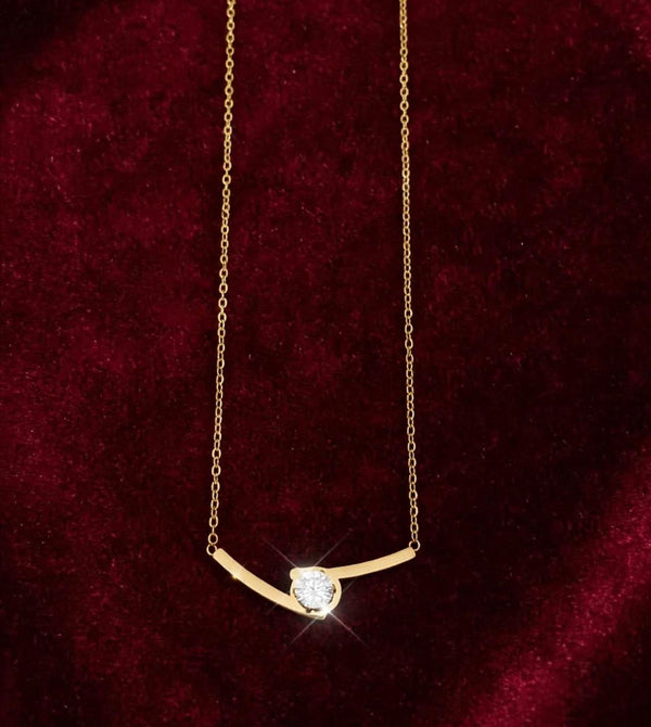 CURVE BAR SOLITAIRE NECKLACE