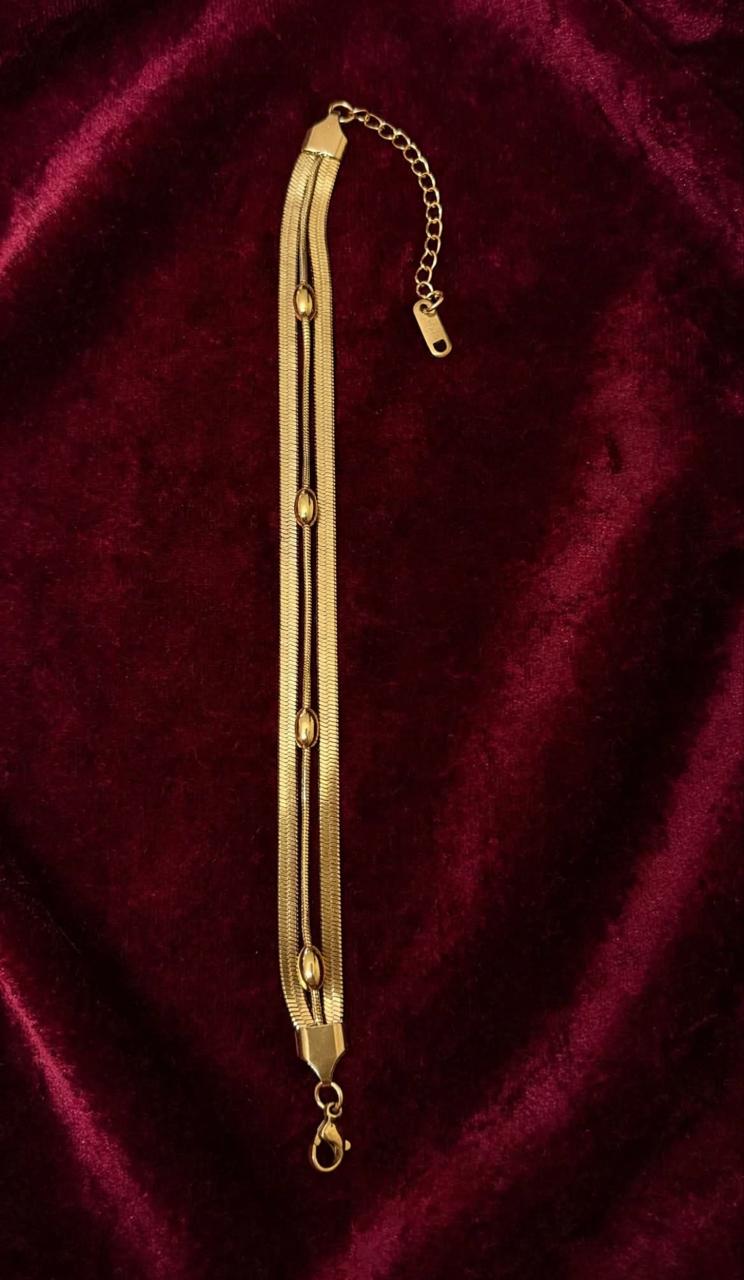 TRPLE CHAIN BEAD LAYER BRACELET