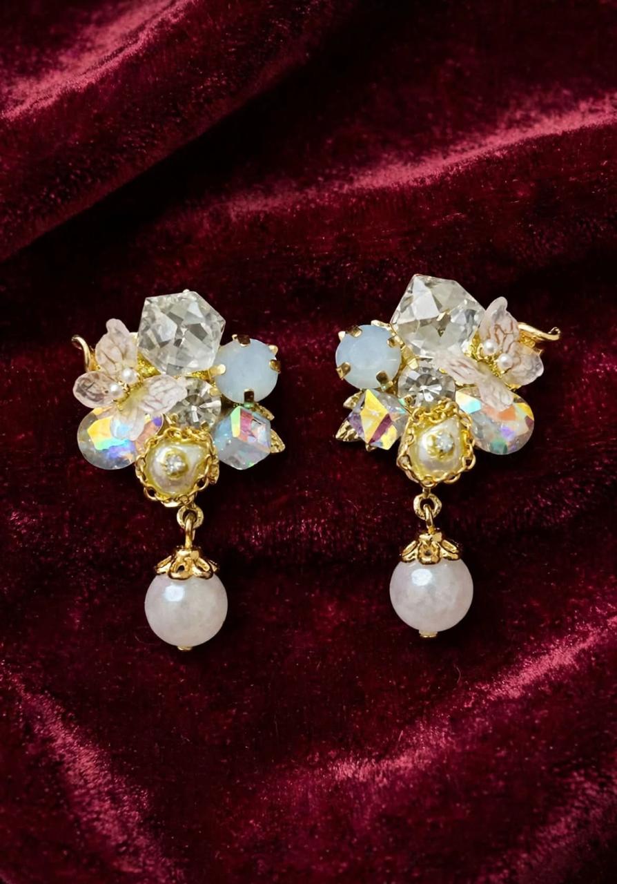 FLORAL CRYSTAL CLUSTER EARRINGS WITH PEARL DROP