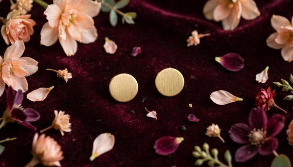 AURA GOLD COIN STUDS